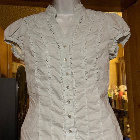 George Stretch Brand Light Blue Ruffle Top!!! - Picture 4 of 9